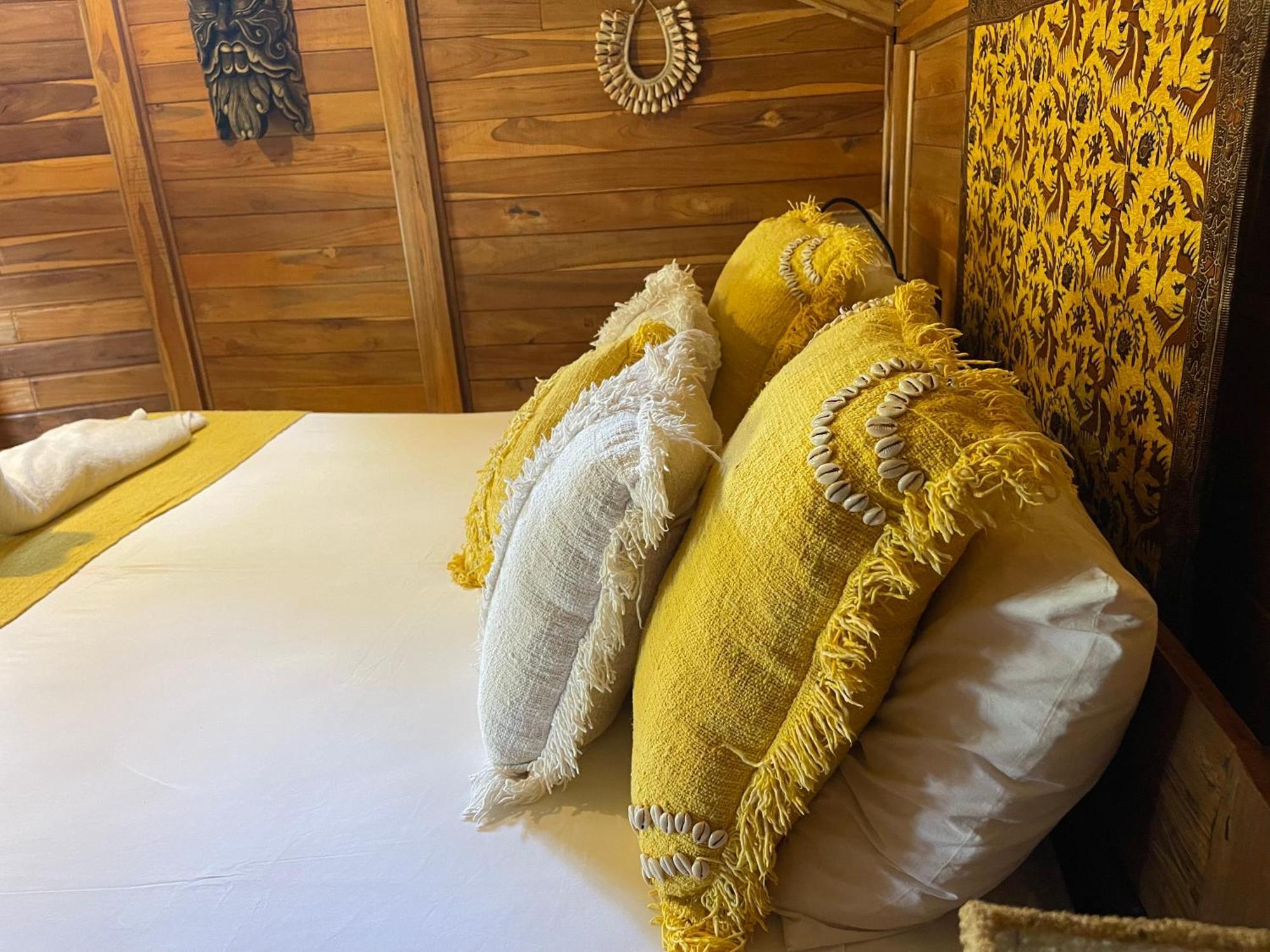 Louka Beach Bali Tianyar Dış mekan fotoğraf